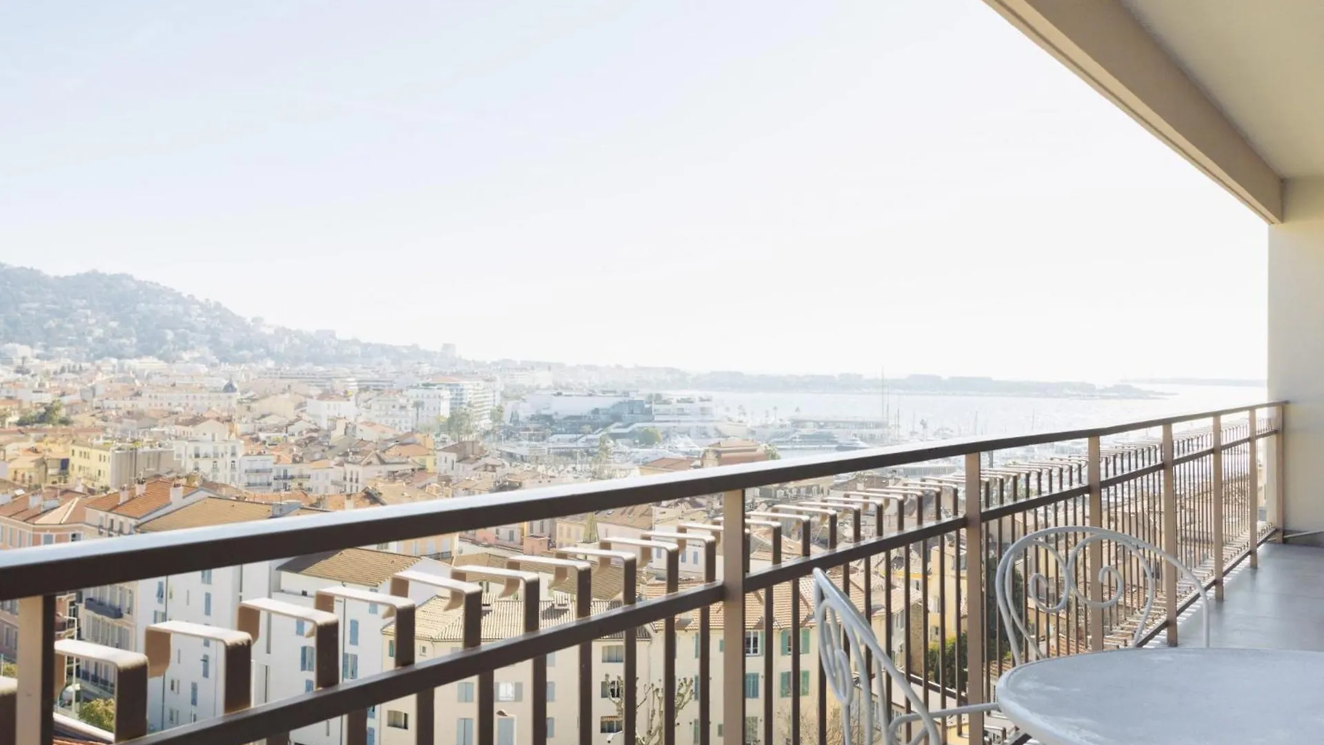 L'Escale - Palace View Home With Terrace Cannes Apartment